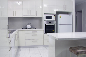 Glass splashback kitchen reno Darwin